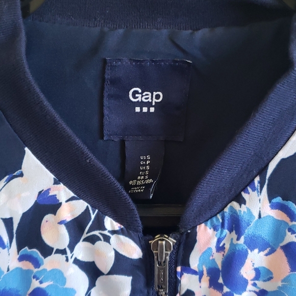 GAP Floral Jacket - Picture 5 of 6
